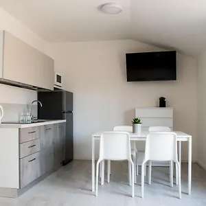 ca-rita-apartments.hotelinveneto.com/