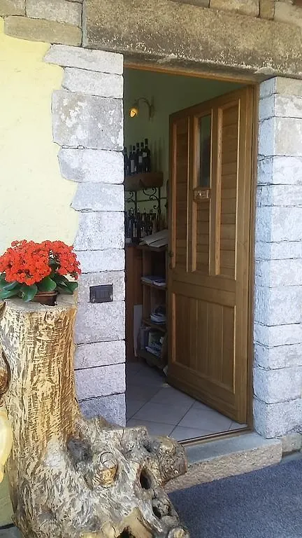 Agriturismo Zertin Gravedona Κατάλυμα σε φάρμα